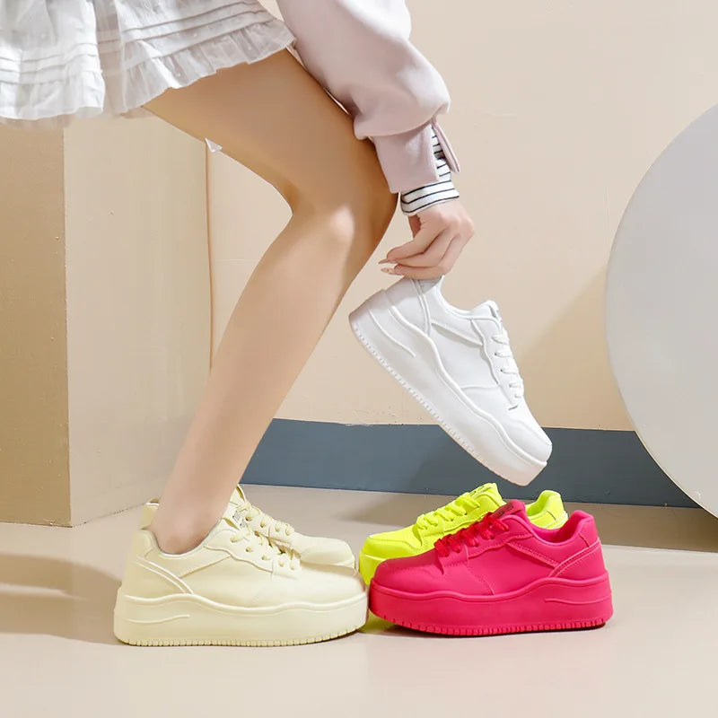 Damen Plateau Sneaker Grün – Chunky Lace-Up Sneakers aus Kunstleder im Hip-Hop Style für Frühling & Herbst