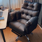 Ergonomischer Relax-Bürostuhl aus Echtleder mit Fußstütze – Verstellbarer Lazy Office Chair mit Liegefunktion, Rollen & Drehmechanik für Homeoffice & Schlafzimmer