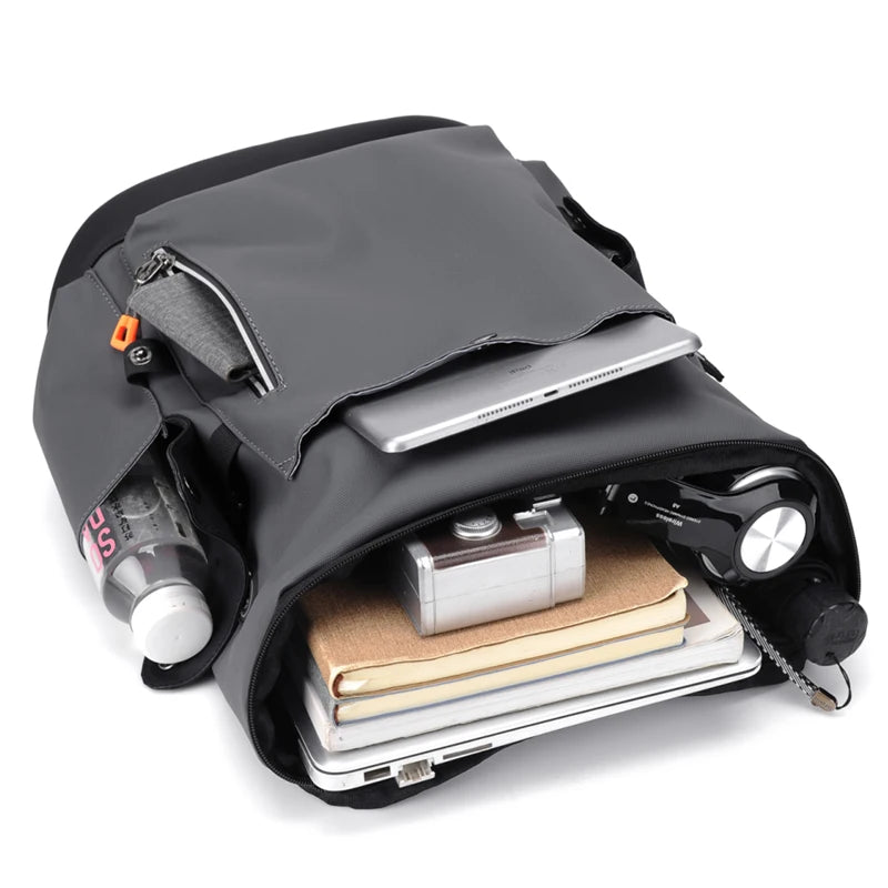 Hochwertiger PU-Leder Herren Laptop Rucksack – Wasserdicht, Große Business & Urban Notebook Tasche mit USB-Ladeanschluss