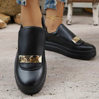 Damen Slip-On Plateau Sneaker 2025 – Weiße Chunky Sneakers mit dicker Sohle & Metalldekor, bequeme PU-Leder Freizeitschuhe, Größe 36–43