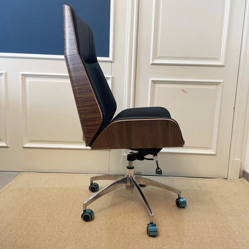 Highback Leder Bürostuhl mit Plywood-Rahmen – Ergonomischer Executive Drehstuhl mit weicher Lederpolsterung & Rollen für langes Sitzen