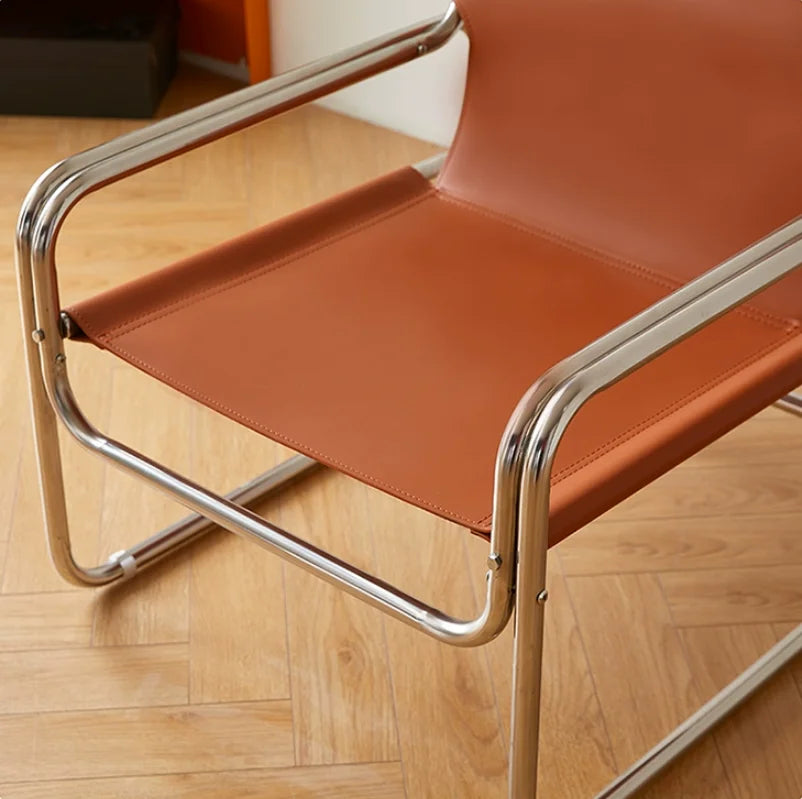 Bauhaus Lounge Chair aus Sattelleder & Edelstahl – Klassischer Designer-Lehnstuhl im minimalistischen Stil für Wohnzimmer