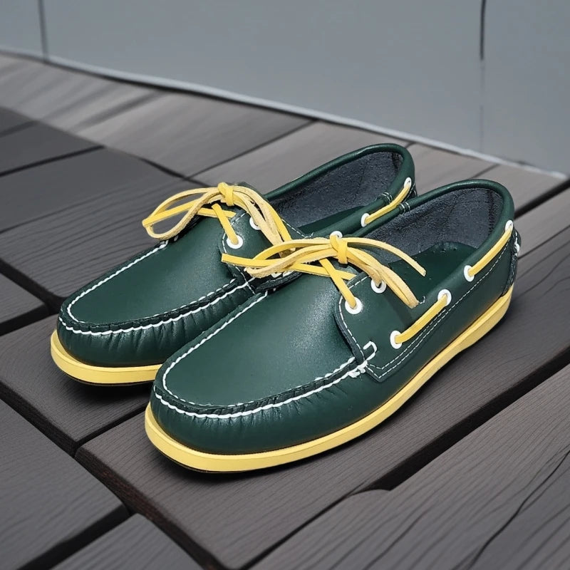 Klassische Herren Bootsschuhe aus echtem Leder – Handgefertigte Mokassins &amp; Casual Loafer mit rutschfester Gummisohle 