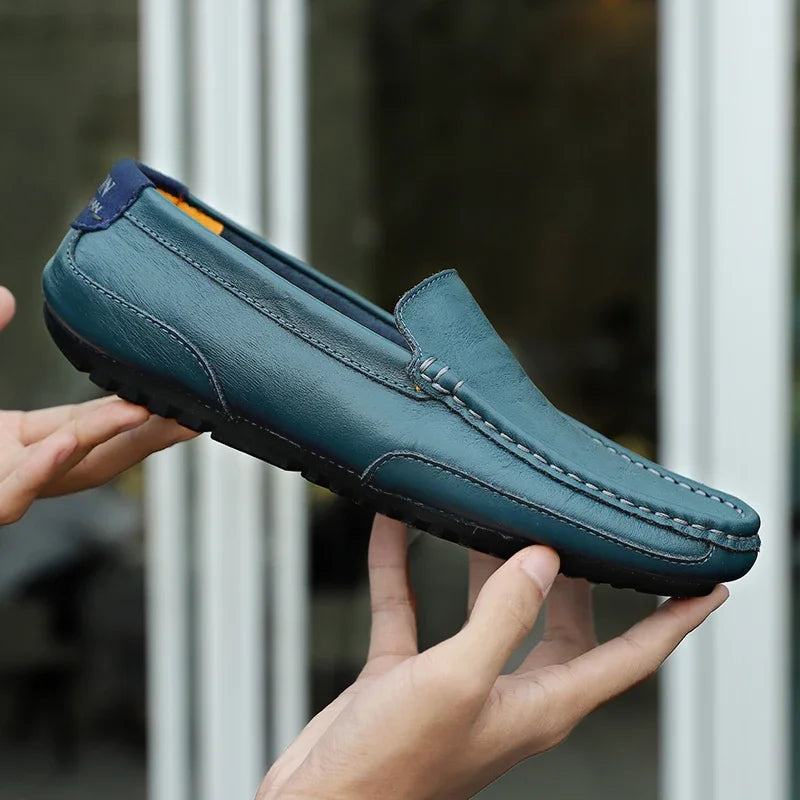 Herren Leder Mokassins aus echtem Rindsleder – Atmungsaktive Slip-On Loafer, flache Driving Schuhe für Casual & Business