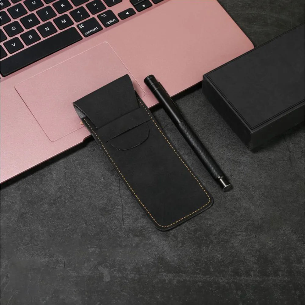 Handgefertigte PU-Leder Stiftehülle im Vintage-Design – Frosted Pencil Case für Füllfederhalter & Schreibgeräte | Schlankes Leder Stifteetui für Schule & Büro