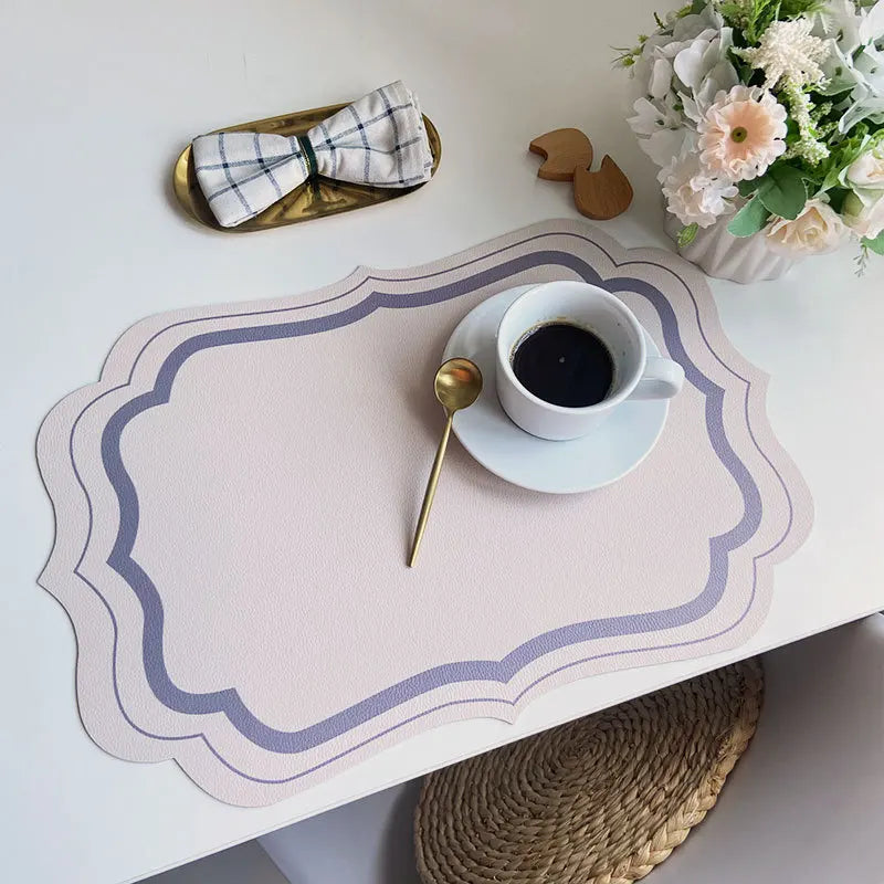 Blumenförmiges Leder Tischset – Isolierende, wasserdichte &amp; hitzebeständige Platzmatte im koreanischen Stil for Küche &amp; Esstisch