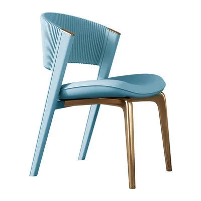 MOMO Italienischer Designer-Esszimmerstuhl aus Massivholz & Leder – Light Luxury Dining Chair im minimalistischen Premium-Design