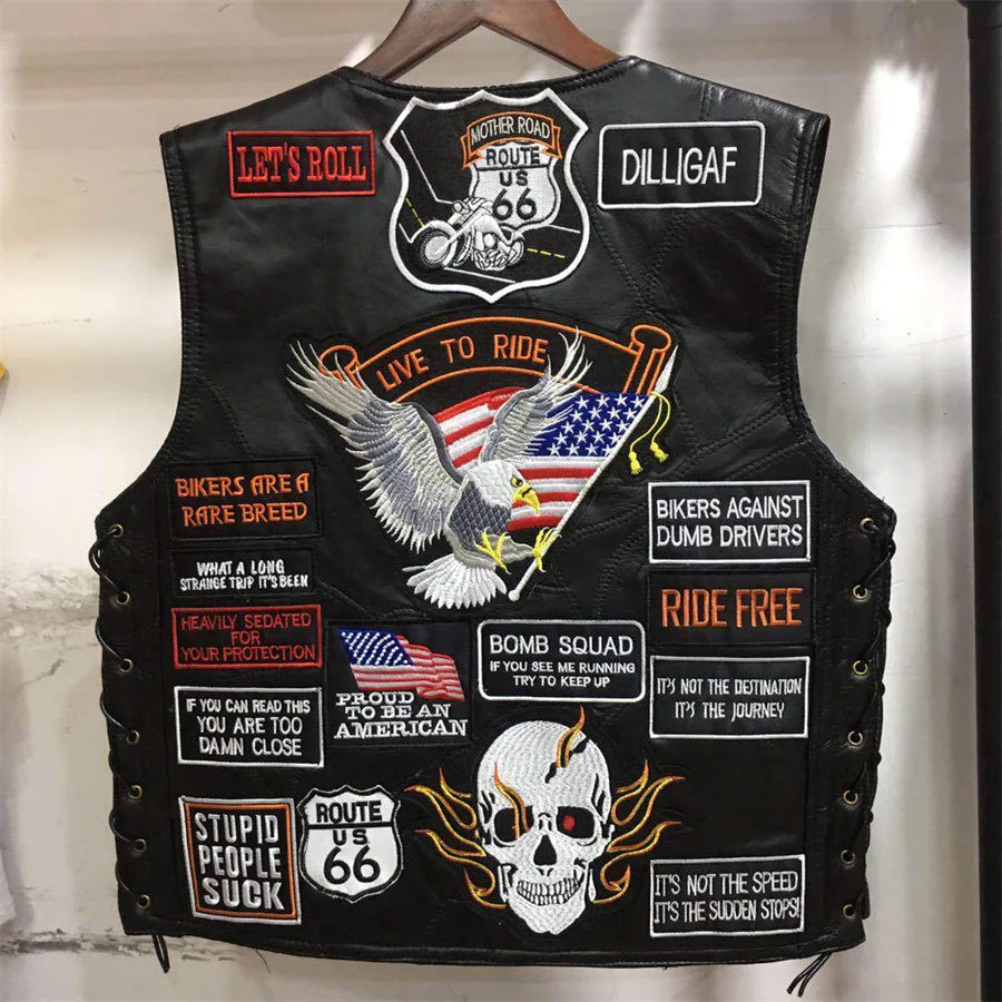 Herren Motorrad Weste 2025 – Ärmellose Biker Weste mit 42 gestickten Patches, Punk Riding Waistcoat im Vintage Look