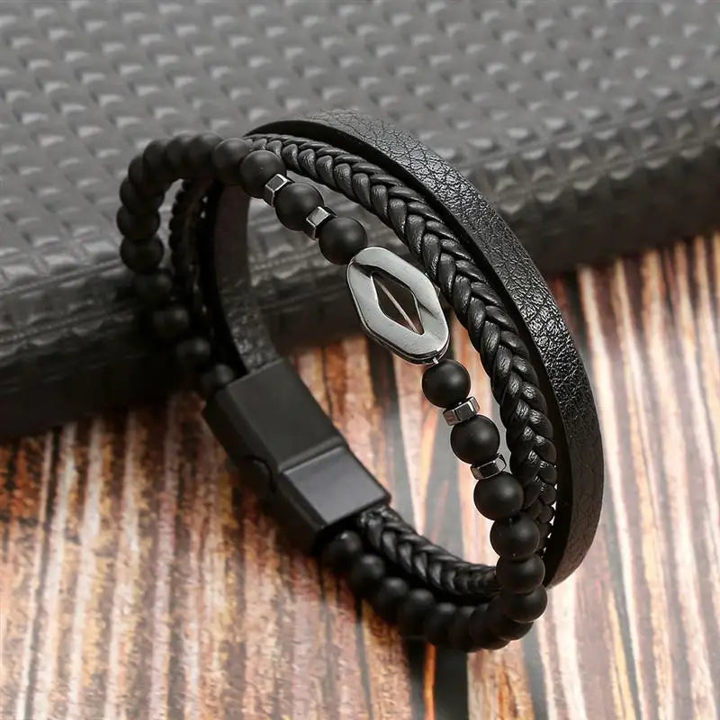 Klassisches Herren Lederarmband – Handgeflochtenes Multi-Layer Armband mit Magnetverschluss im modernen Punk-Style
