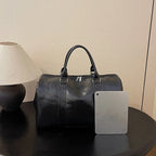 Große PU-Leder Reisetasche mit viel Stauraum – Modische Travel Duffle & Tote Bag, Sport-, Business- und Schultertasche