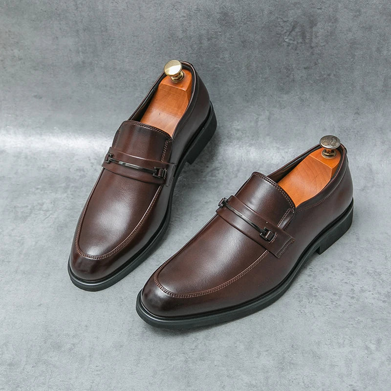 Herren Business Leder Loafer – Klassische Slip-On Schuhe mit spitzer Zehenform, Elegante Dress Shoes für Büro, Hochzeit & Alltag