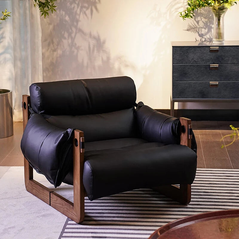 Luxuriöser Leder-Loungechair für Wohnzimmer – Moderner Einzelsessel mit Armlehnen, Komfort-Relaxsessel im minimalistischen Design
