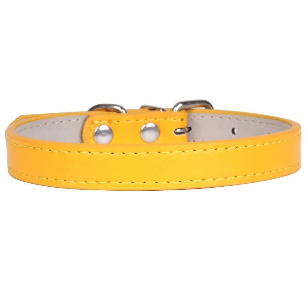 Weiches Leder Hunde- & Katzenhalsband – Verstellbares PU-Leder Halsband mit Schnalle für kleine, mittlere & große Hunde (16 Farben)