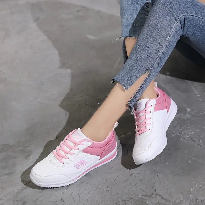 Femmes Running &amp; Freizeit Sneaker – Atmungsaktive Mesh Sportschuhe mit rutschfester Sohle, leichte Trainings- &amp; Tennis-Schuhe pour Frühjahr &amp; Herbst 