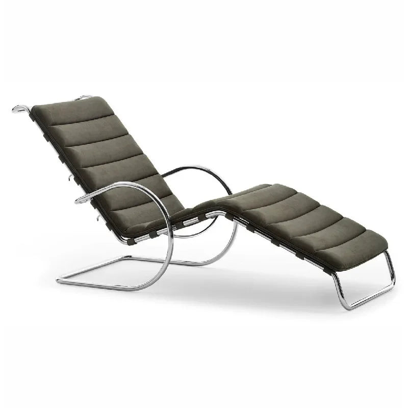 Antiker Designer-Loungesessel aus Edelstahl mit Lederarmlehnen – Luxus Freizeit-Sessel im modernen Minimalstil für Wohnzimmer