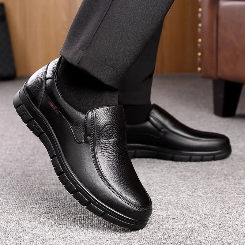 Herren Sommer Leder Loafer aus Rindsleder – Atmungsaktive Slip-On Freizeitschuhe mit weicher Sohle für Alltag & Outdoor