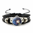 Demon Slayer™ Lederarmband mit Figuren-Charm – Tanjiro, Nezuko, Inosuke & Zenitsu | Verstellbares Fan-Armband mit Glasanhänger