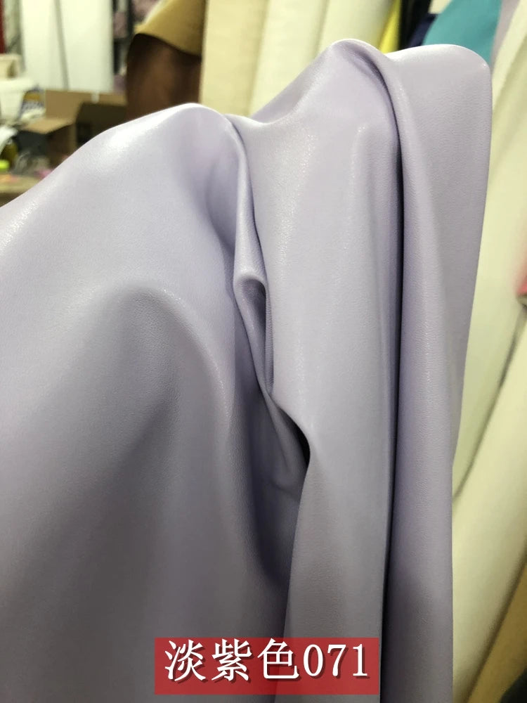 Dünnes weiches Kunstleder Meterware – Tissu en cuir PU élastique avec revêtement pour vêtements, sacs et projets de bricolage 