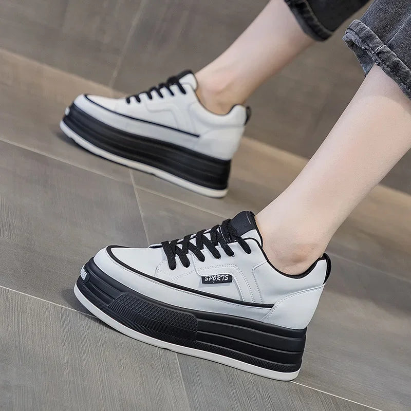 Damen Leder Plateau Sneaker 7 cm – Keilabsatz Schuhe aus echtem Leder für Herbst & Winter, modische Wedge Sneakers