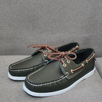 Klassische Herren Bootsschuhe aus echtem Leder – Handgefertigte Mokassins &amp; Casual Loafer mit rutschfester Gummisohle 