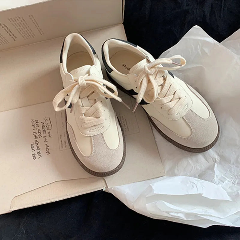 Damen Leder Sneaker im British Style – Retro Vulcanized Shoes aus echtem Rindsleder für Alltag & Freizeit