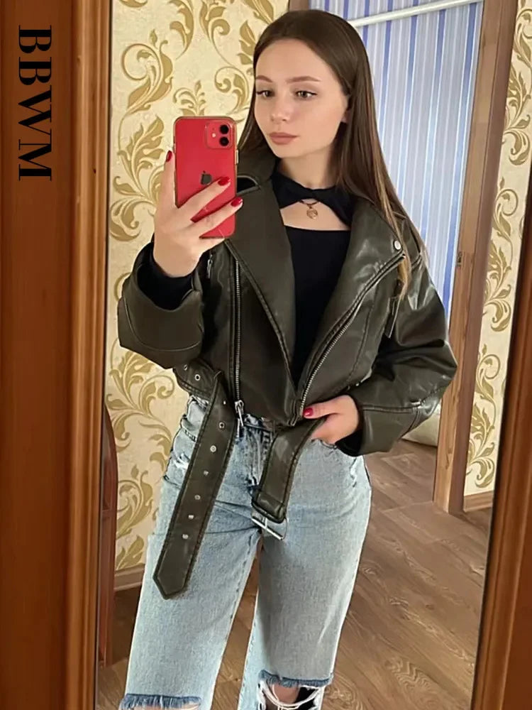 Damen Oversized PU Lederjacke Vintage – Kurze Bikerjacke mit Gürtel & Reißverschluss, Retro Streetwear Look
