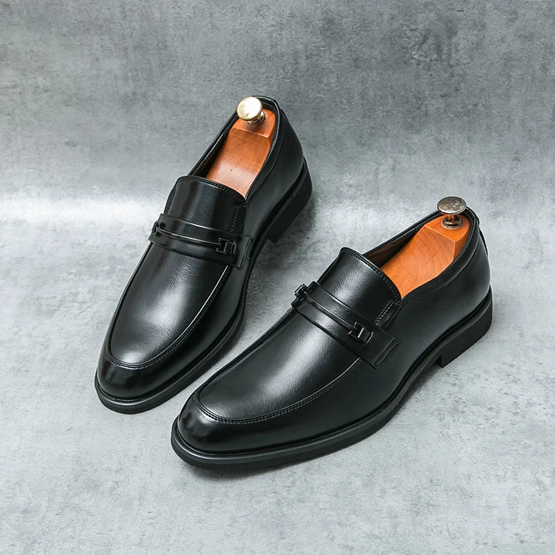 Mocasines de cuero de negocios para hombre: zapatos clásicos sin cordones con forma de zehenform, zapatos de vestir elegantes para la oficina, el tiempo alto y todos los días 