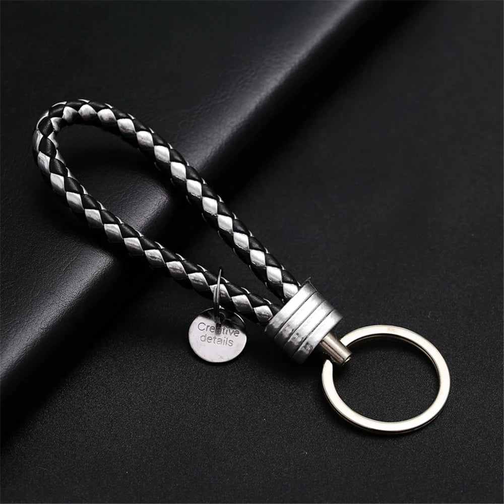 13 cm geflochtener PU-Leder Schlüsselanhänger – Farbiger Keyring für Damen & Herren, modisches Auto- & Taschen-Accessoire mit Metallring