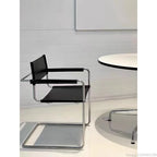 Bauhaus Esszimmerstuhl aus Edelstahl &amp; Sattelleder – Platzsparender Designerstuhl mit Armlehnen für Wohnzimmer &amp; Essbereich