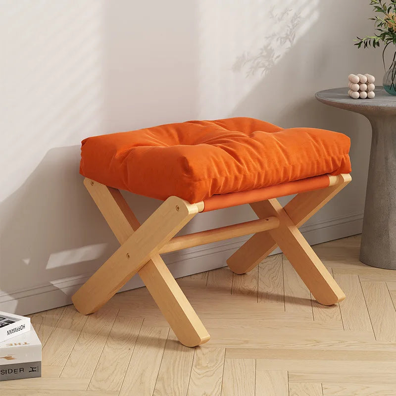 Klappbarer Fußhocker aus Buchenholz – Kleiner Sofa- & Schreibtisch-Hocker mit Stoffpolster, tragbarer niedriger Holzstuhl für Wohnzimmer & Büro
