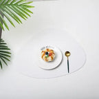 Dreieckiges Leder Platzset – Rutschfest &amp; hitzeisolierend, modernes Tischset im Nordic Style für Küche, Hotel &amp; Restaurant 