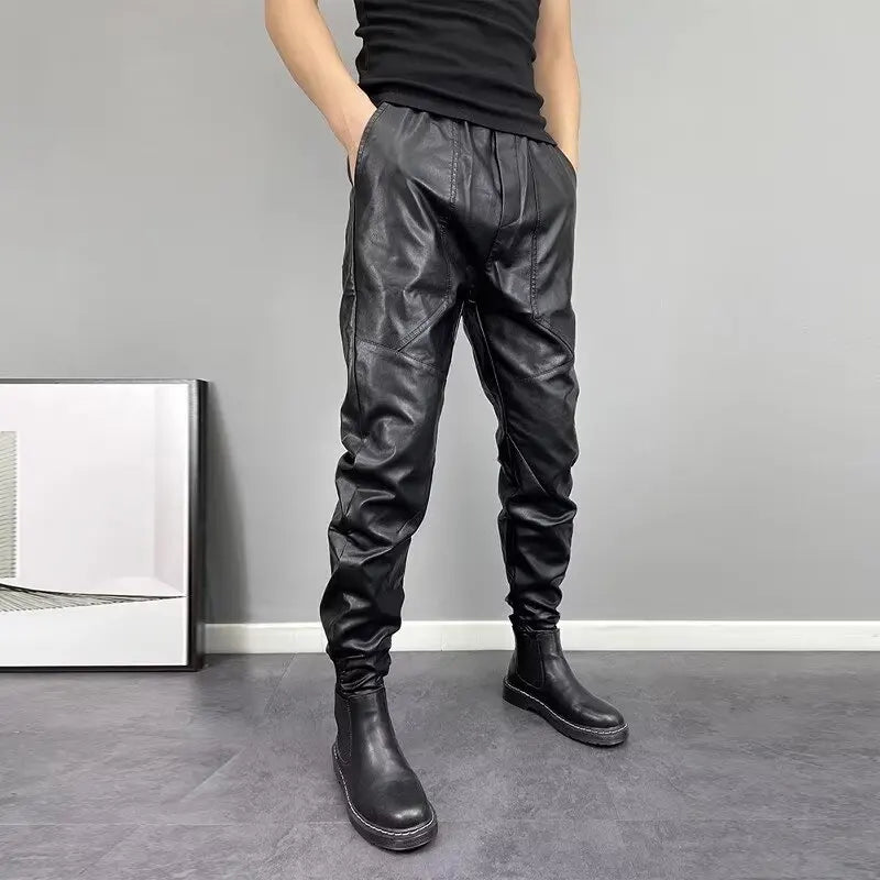 Herren PU Leder Jogginghose mit Kordelzug – Wasserabweisende Kunstleder Harem Pants, warme Casual Winterhose in Lederoptik
