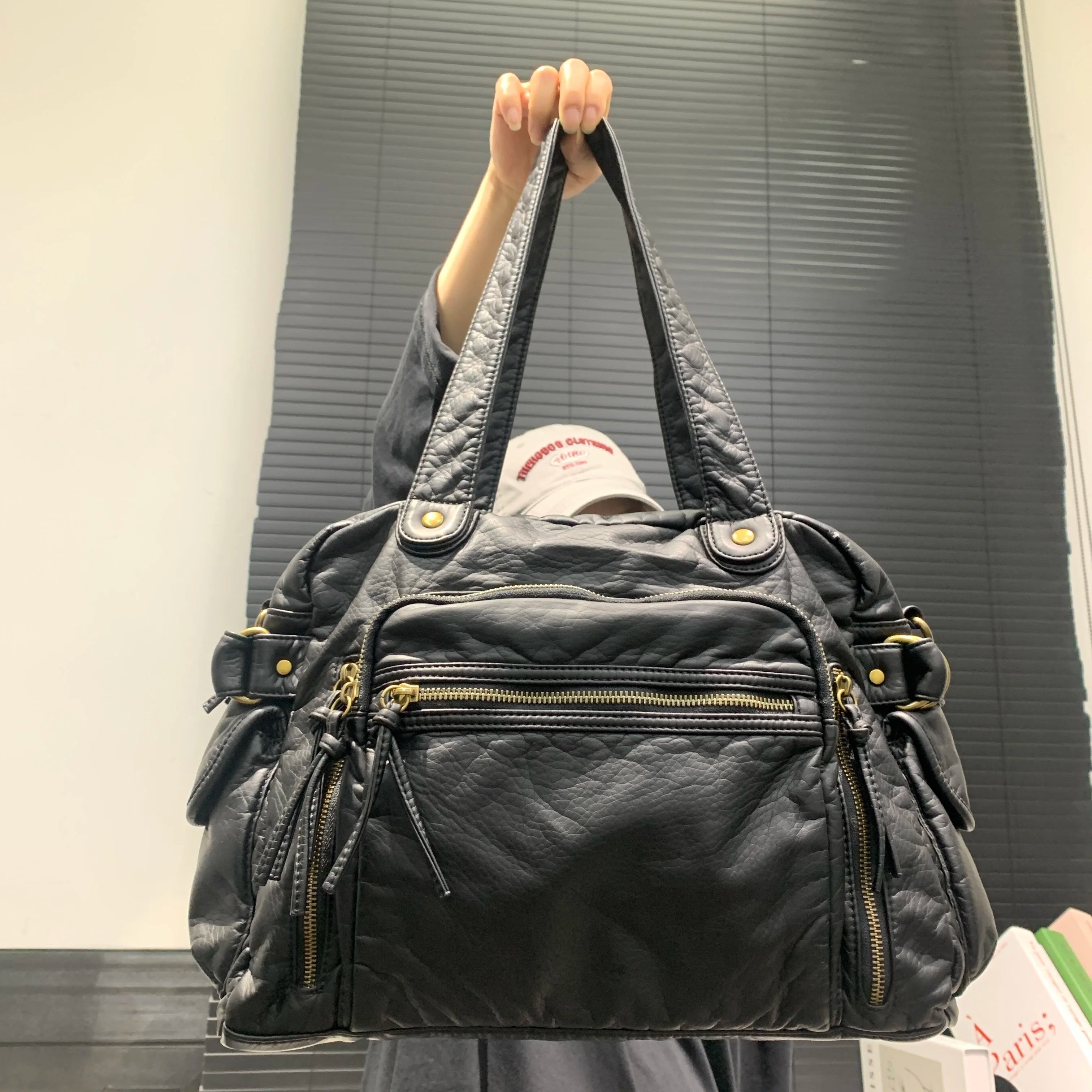 Damen Retro Tote Bag aus weichem PU-Leder – Große Y2K Punk Schulter- & Crossbody-Tasche mit Multi-Pockets