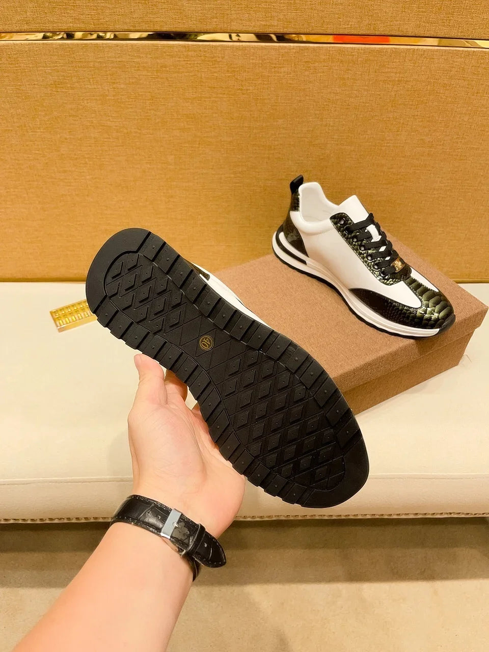 HUISONG Herren Leder Sneakers – Luxus Business Casual Schuhe, atmungsaktiv, wasserdicht, Designer-Style mit tierischen Prints