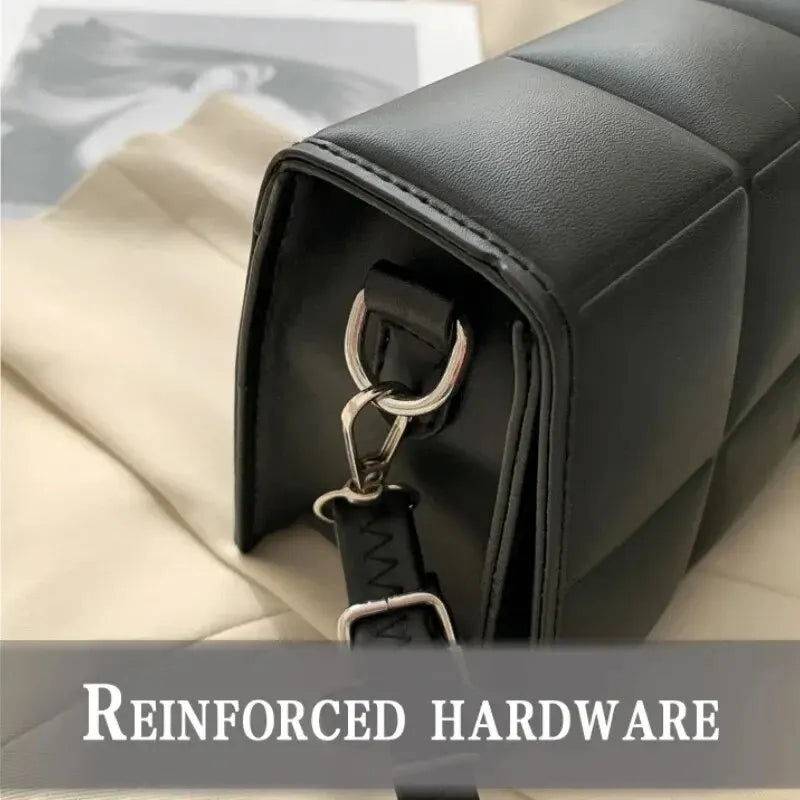 Modische Damen Schultertasche aus PU-Leder – Kleine Designer Crossbody Bag mit Henkel, klassische Handtasche im Trend-Look