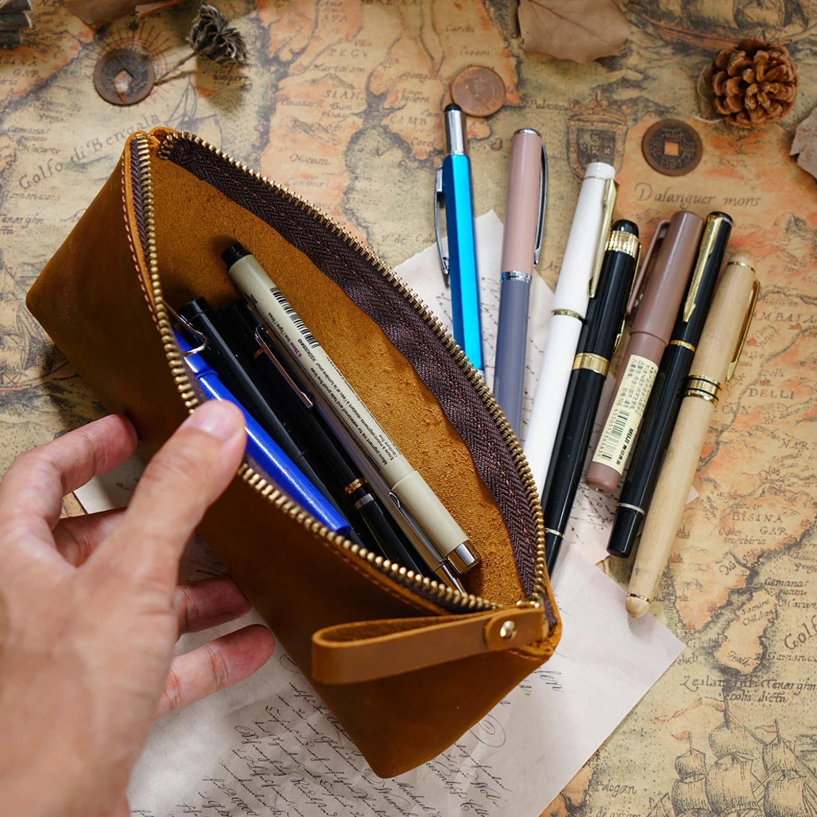 Echtes Leder Stifteetui mit Reißverschluss – Großes Pen Case für Notizbücher, Journals & Rollerball Pens
