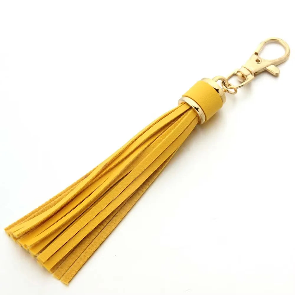 Trendiger Leder Quasten Schlüsselanhänger – Eleganter Tassel Keychain mit Karabinerhaken aus Metall für Taschen & Accessoires