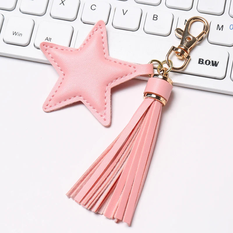 Modischer PU-Leder Quasten-Schlüsselanhänger mit Sternanhänger – Eleganter Keychain mit Karabiner für Damen & Mädchen, Taschen-Accessoire in Goldoptik