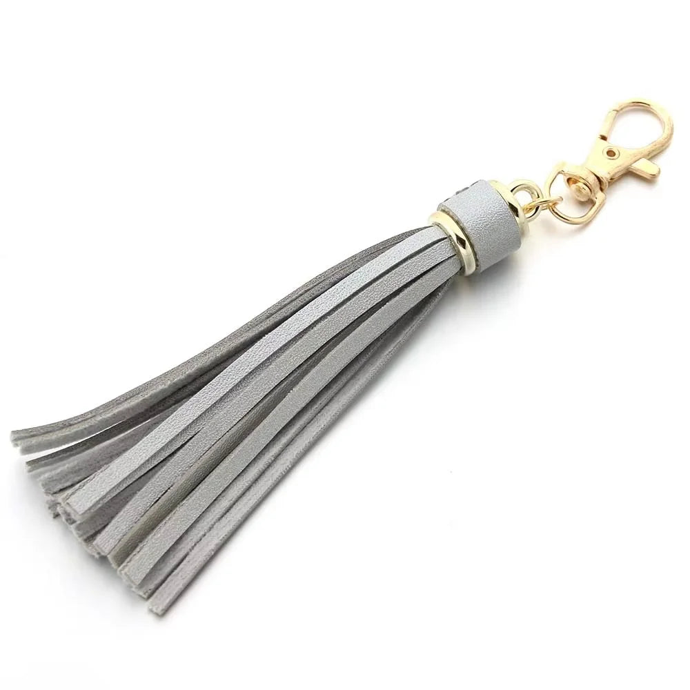 Trendiger Leder Quasten Schlüsselanhänger – Eleganter Tassel Keychain mit Karabinerhaken aus Metall für Taschen & Accessoires