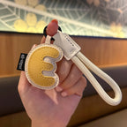 A–Z Leder Initialen Schlüsselanhänger – Geflochtenes Armband-Keyring mit Buchstaben Anhänger für Auto, Tasche & Accessoires