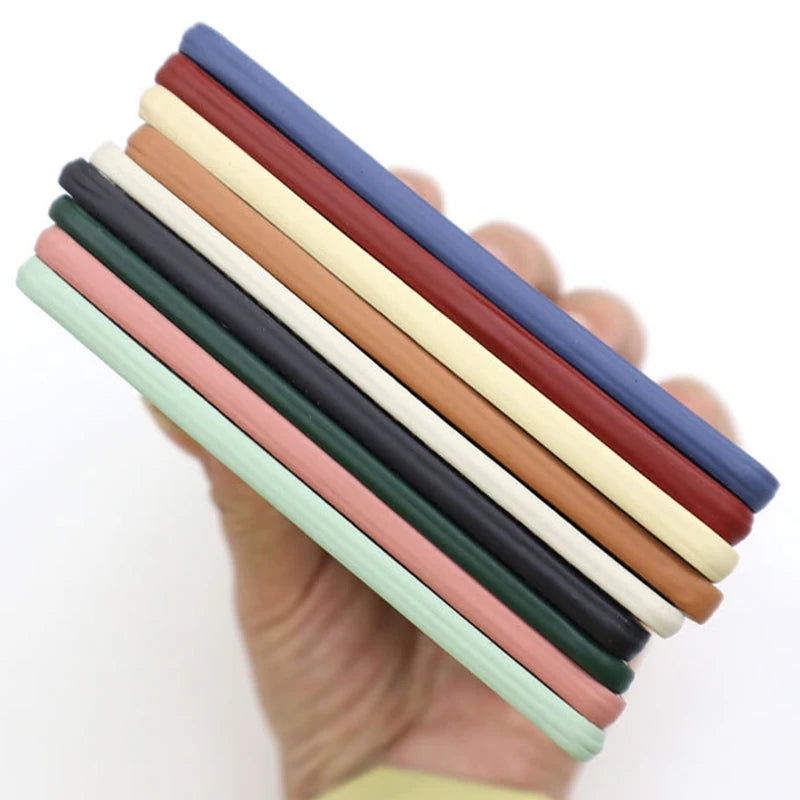 2er-Set personalisierte PU-Leder Untersetzer mit kostenloser Gravur – Runde Kaffee- & Getränkeunterlagen als Hochzeitsgeschenk & stilvolle Tischdeko