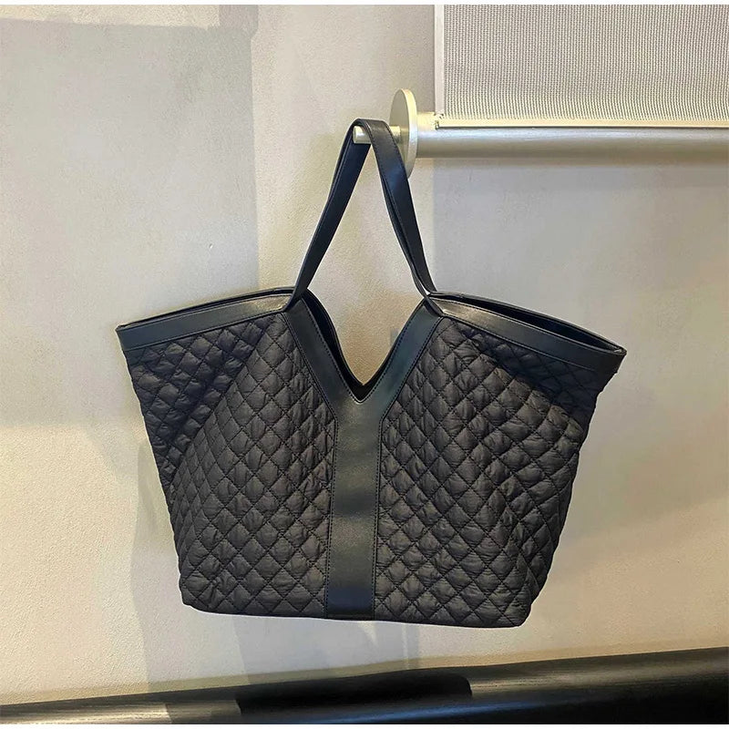 Luxuriöse Damen Tote Bag aus echtem Leder – Großzügige Y-Shape Schultertasche mit Kroko-Prägung & Reißverschluss