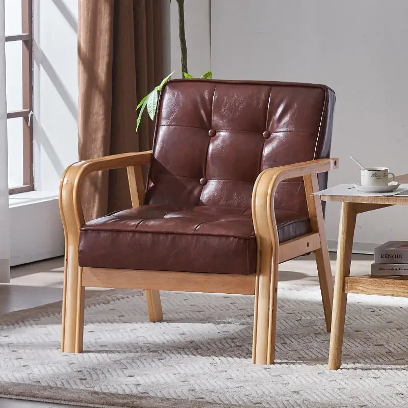 Nordischer Retro Holzstuhl mit Armlehnen – Minimalistischer Wohnzimmerstuhl aus Massivholz mit Lederbezug, Moderner Lounge- &amp; Sesselstuhl