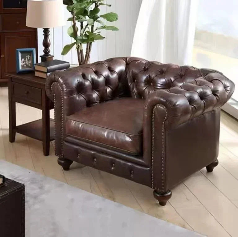 2025 Vintage Chesterfield Sofa in Oil-Wax-Lederoptik – Hochwertiges Rollarm-Ledersofa mit moderner Funktionalität