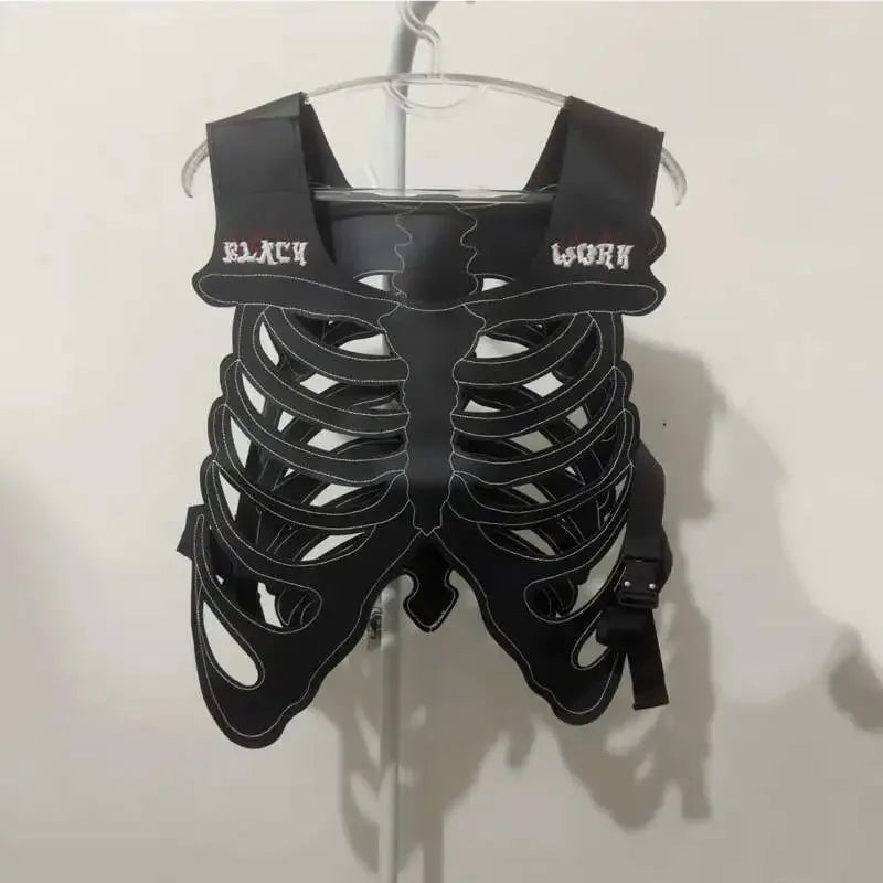 Gothic Skull Weste aus PU-Leder – Herren Dark Streetwear Weste mit 3D Skelett-Design, Hollow Look für Alltag & High Street