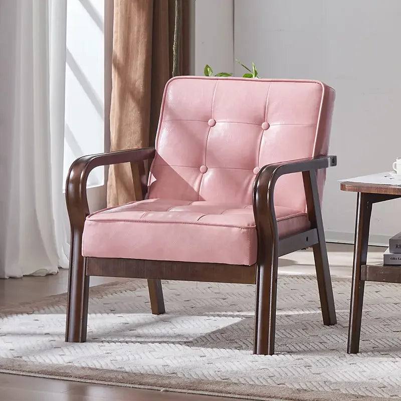 Nordischer Retro Holzstuhl mit Armlehnen – Minimalistischer Wohnzimmerstuhl aus Massivholz mit Lederbezug, Moderner Lounge- & Sesselstuhl