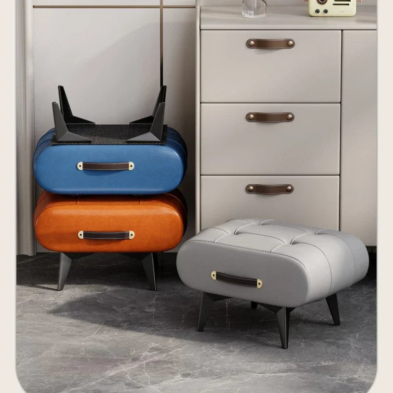 Faltbarer Fußhocker aus extra dickem PU-Leder – Gepolsterter Sitzhocker & Ottoman mit rutschfester Basis für Wohnzimmer, Schlafzimmer & Büro
