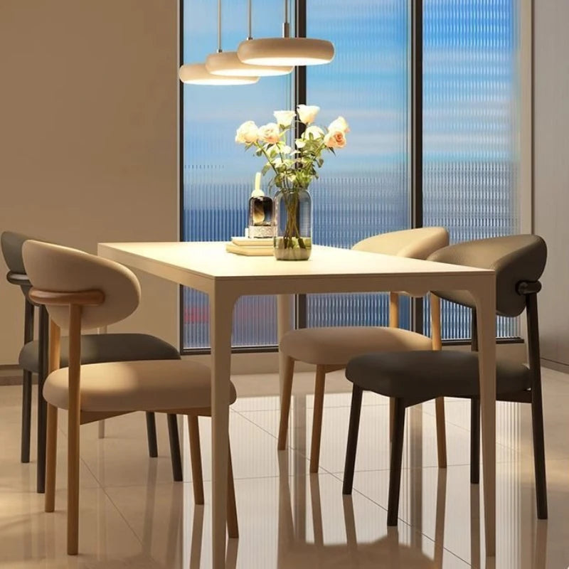 Italienischer Polster-Esszimmerstuhl aus Leder – Moderner Küchenstuhl mit Rückenlehne, High-Density Schaum & stabilem Eisenrahmen im nordischen Design