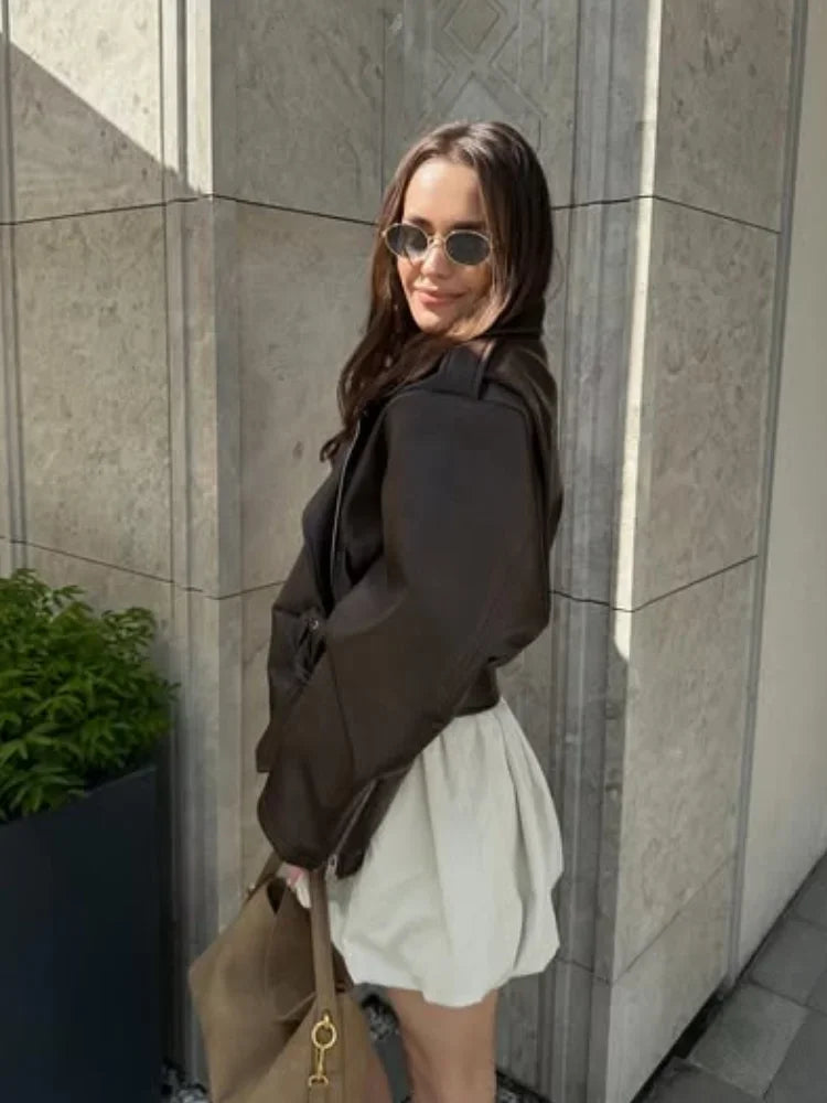 Vintage Damen Lederjacke Kurz – Lässige Highstreet Jacke mit Reißverschluss, Kapuze & Schnürdetails für Herbst & Winter