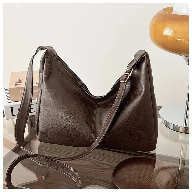 Sac fourre-tout en cuir PU pour femmes – Sac à bandoulière vintage décontracté avec une grande capacité et un style élégant